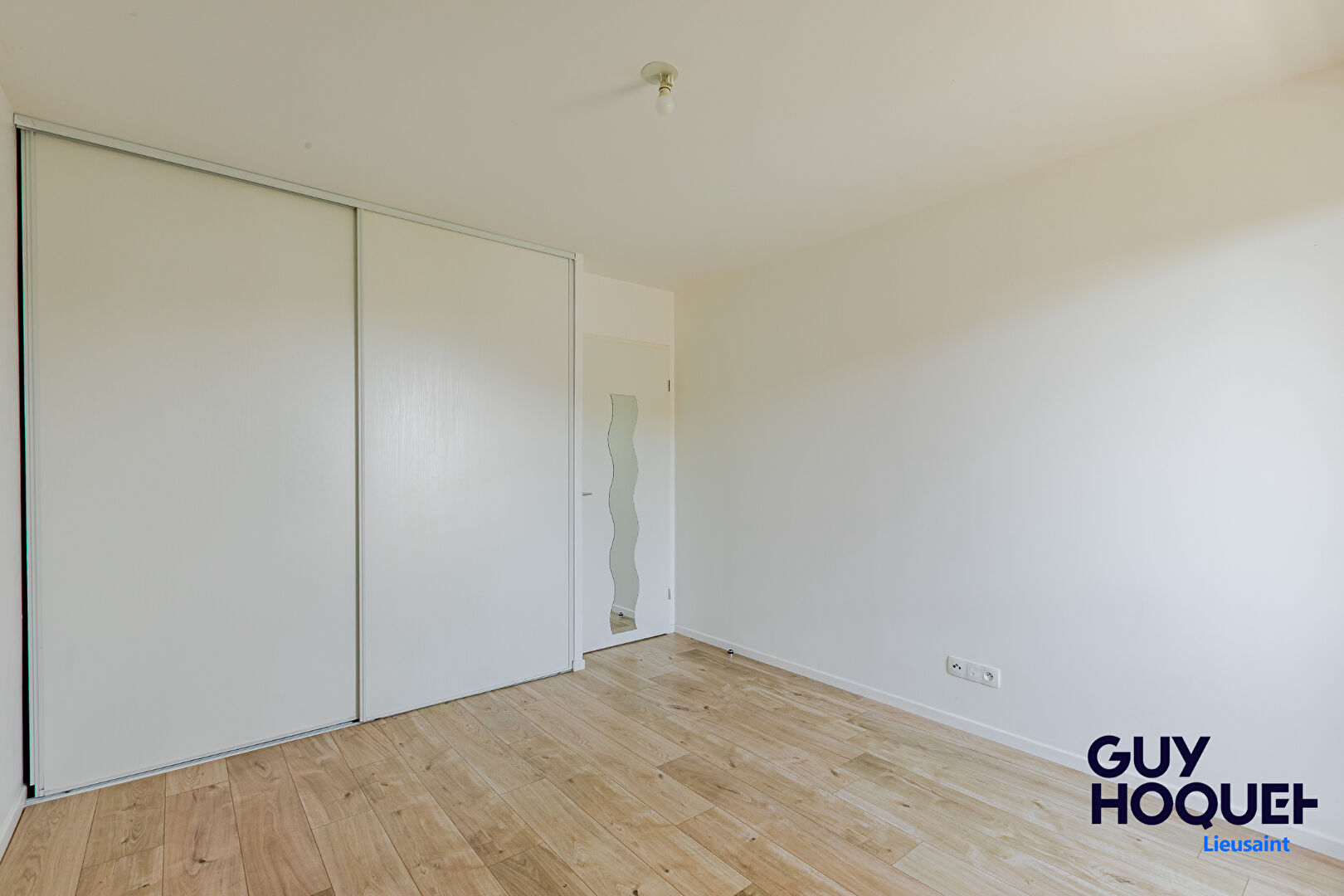 VENTE : appartement de 3 pièces au dernier étage d'une résidence récente