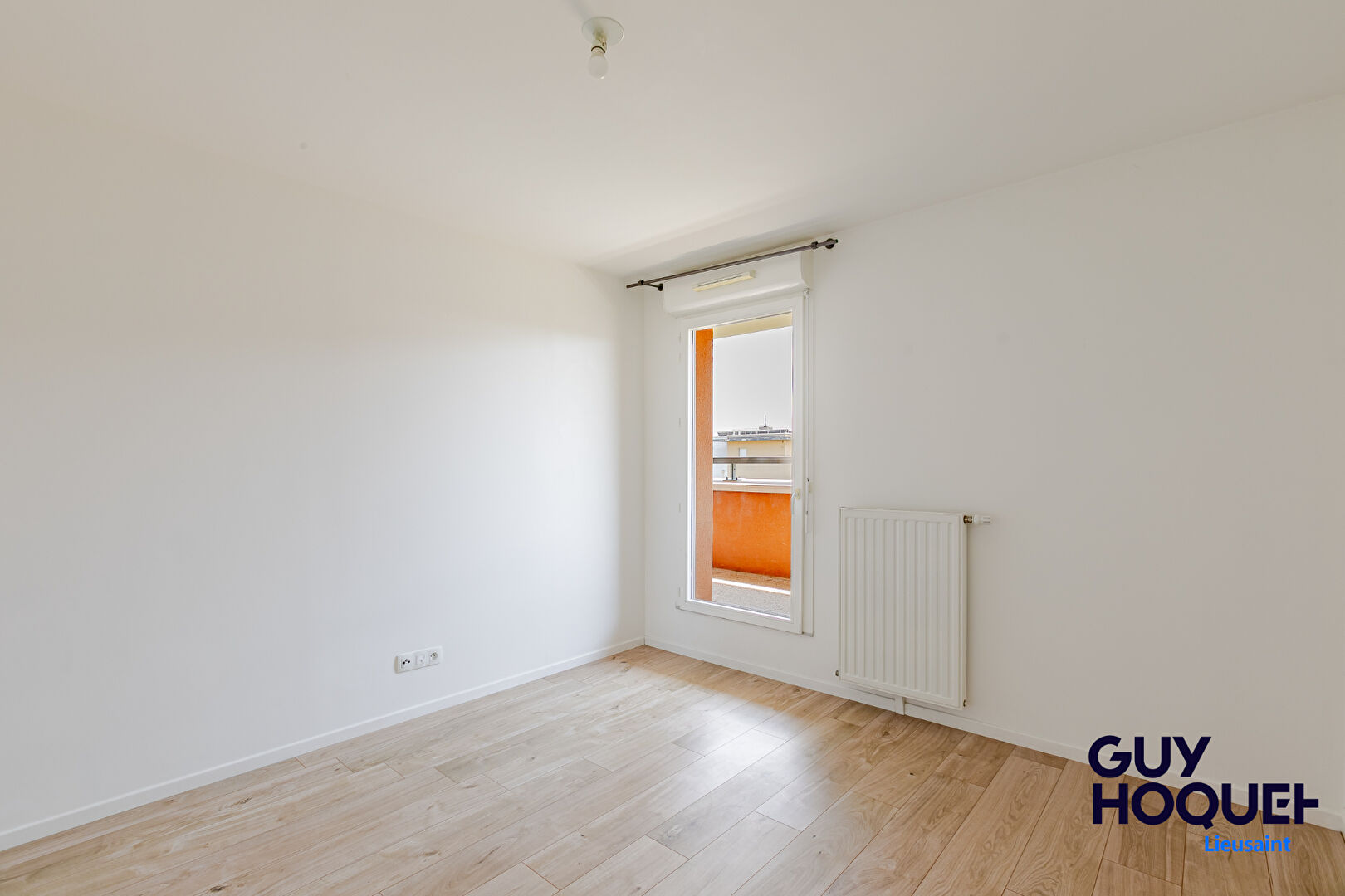 VENTE : appartement de 3 pièces au dernier étage d'une résidence récente