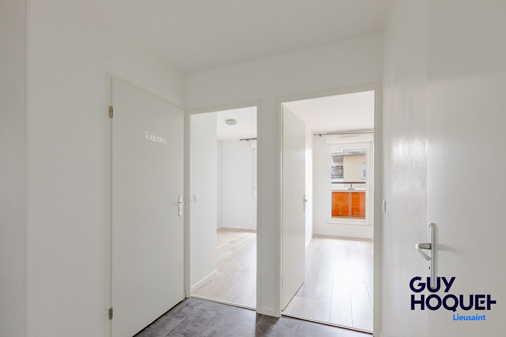 VENTE : appartement de 3 pièces au dernier étage d'une résidence récente