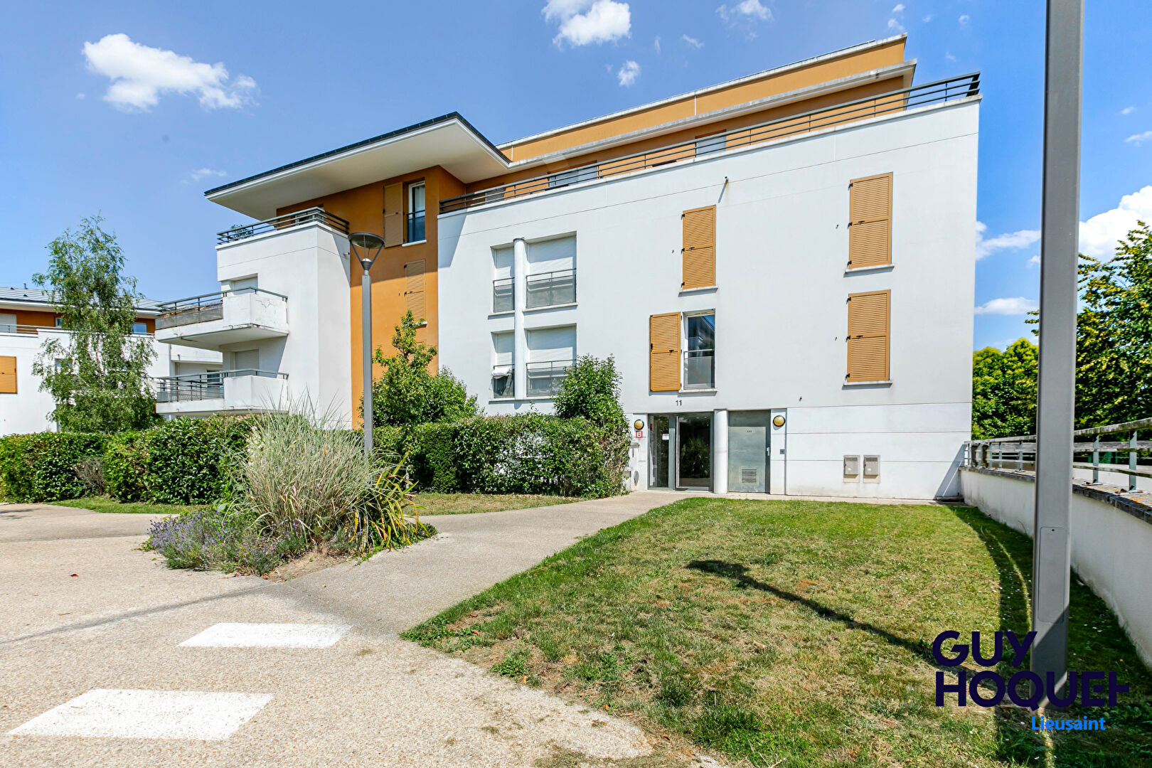 VENTE : appartement de 3 pièces au dernier étage d'une résidence récente