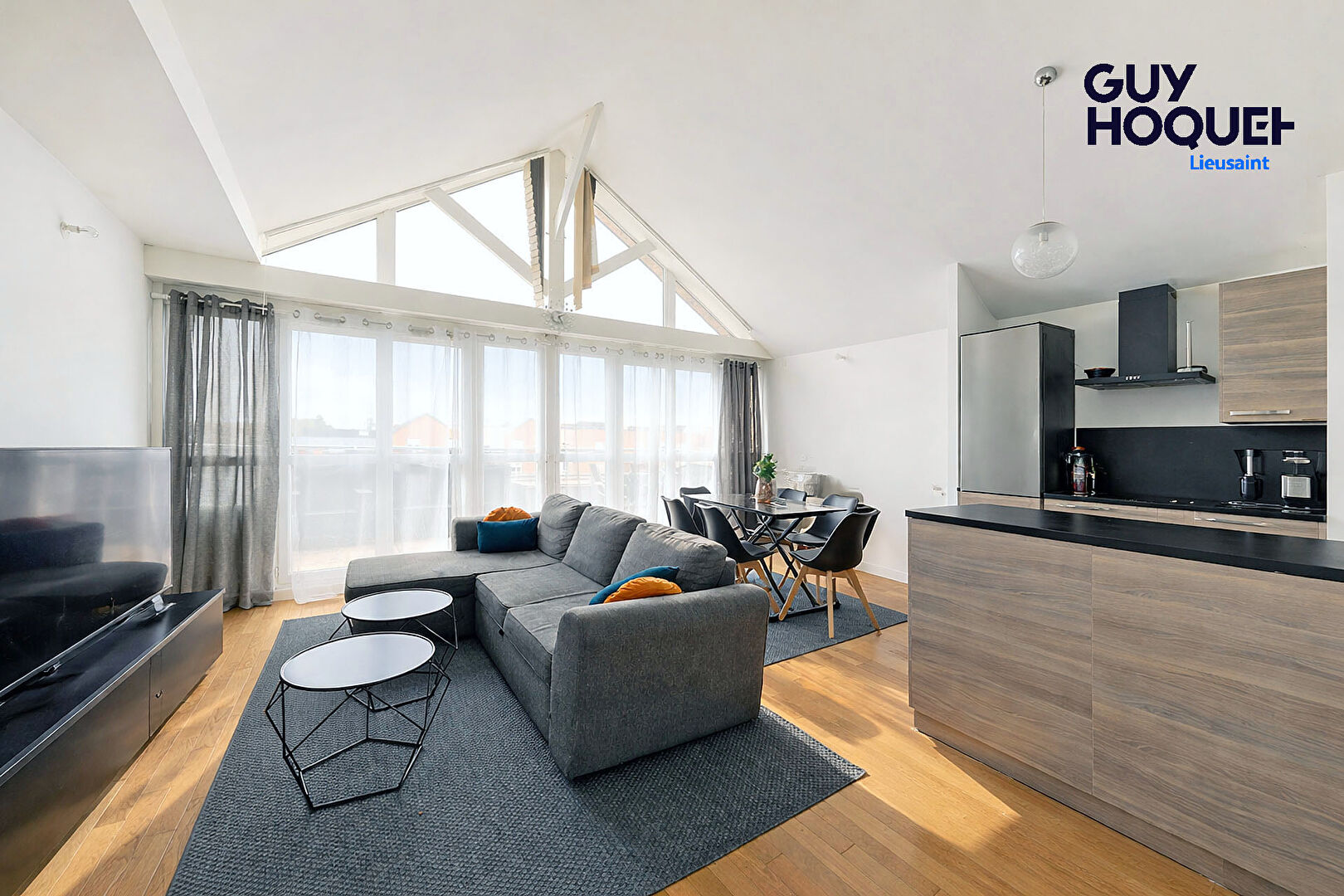 Magnifique appartement 3 pièce(s) avec séjour cathédral et 3 places de parking !