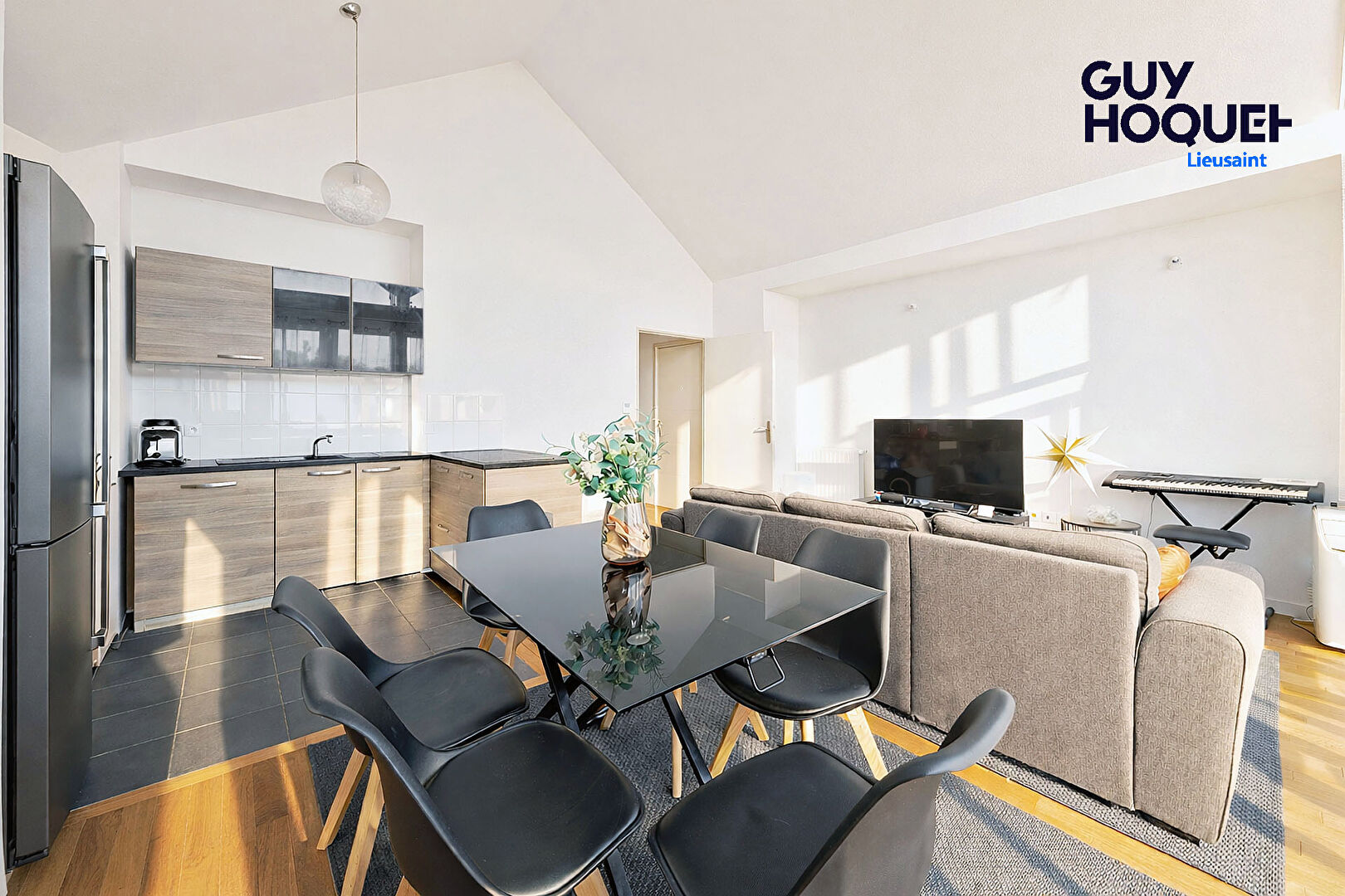 Magnifique appartement 3 pièce(s) avec séjour cathédral et 3 places de parking !