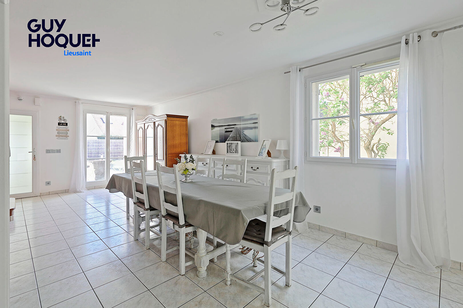 Maison  135 m² à vendre à Lieusaint - 6 pièces, 4 chambres dont une au RDC !