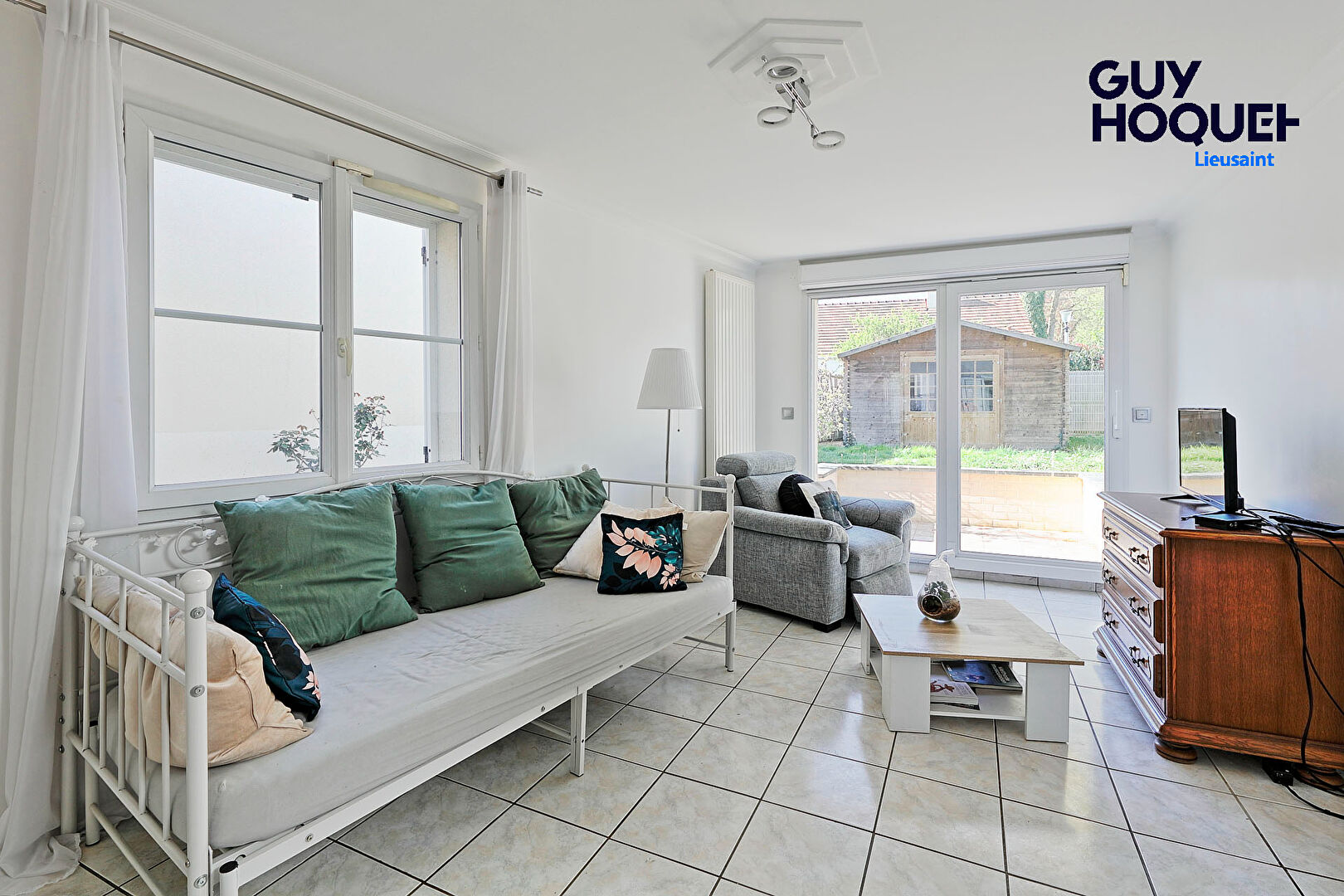 Maison  135 m² à vendre à Lieusaint - 6 pièces, 4 chambres dont une au RDC !