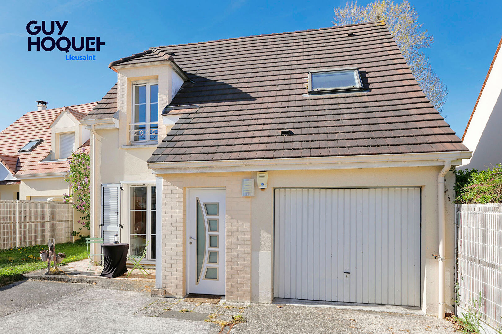 Maison  135 m² à vendre à Lieusaint - 6 pièces, 4 chambres dont une au RDC !