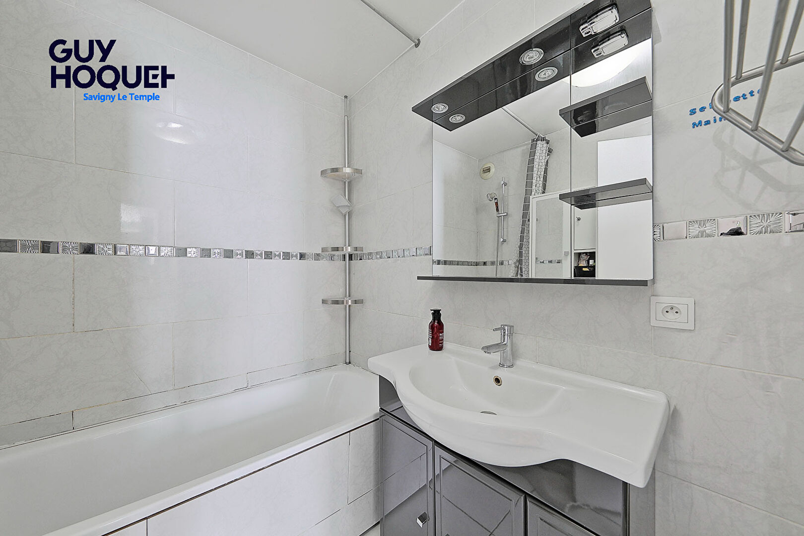 Appartement 4 pièce(s) 80 m2 - Terrasses - Box