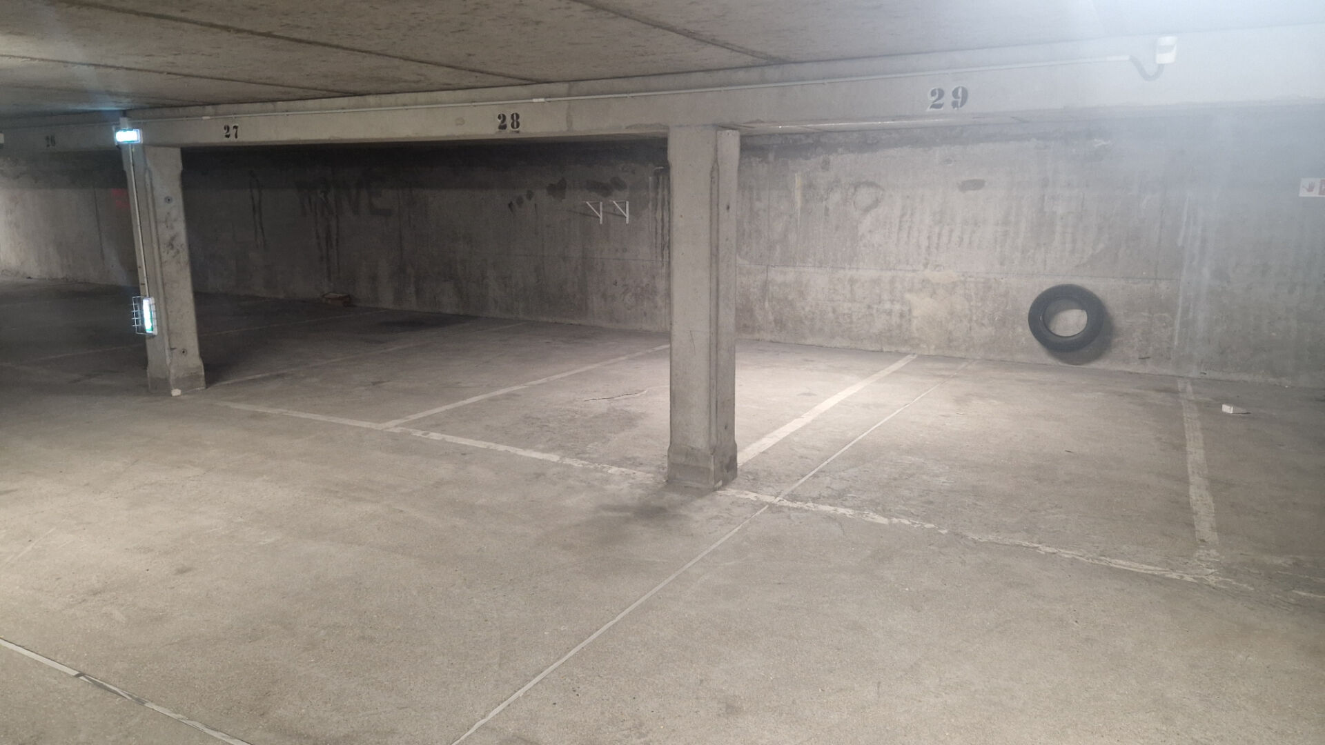 À vendre : Parking / box - Réf. 6385 - Guy Hoquet COMBS LA VILLE