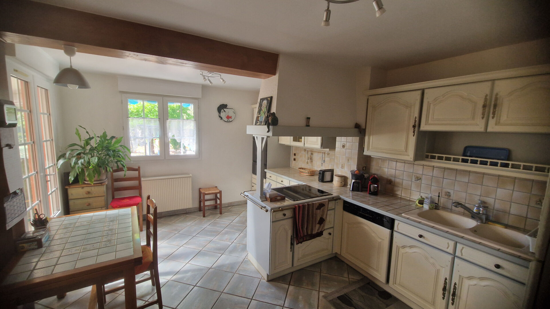 Maison à vendre à Combs-la-Ville - 4 chambres - 360 000 