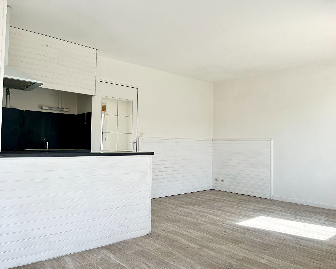 A vendre Studio lumineux proche gare