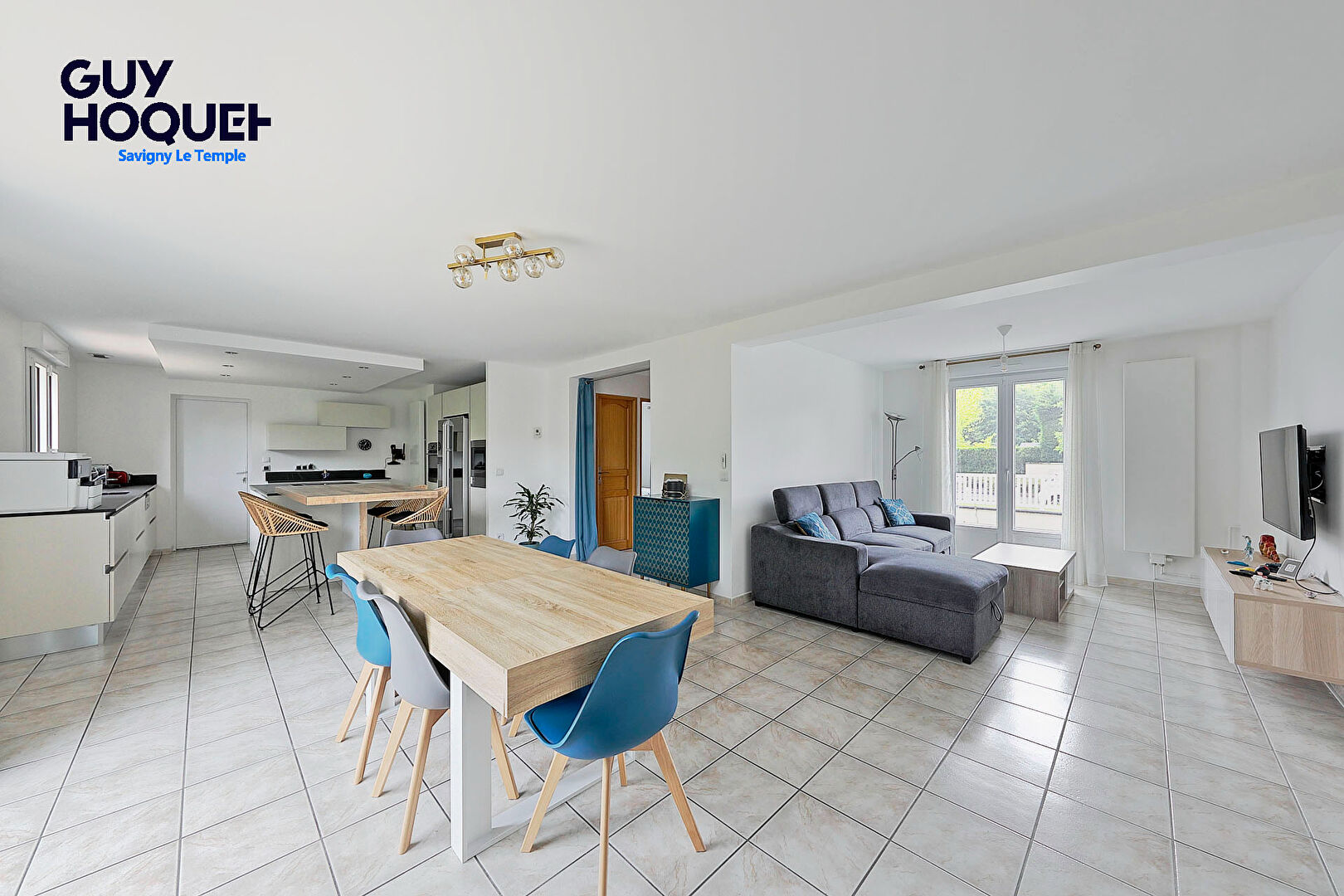 à Vendre Savigny Bourg - Maison de 5 chambres dont une au rdc - Super état.