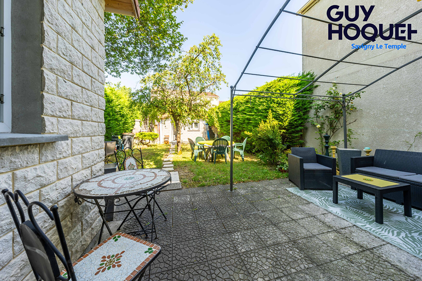 Maison F6 (107 m²) en vente à SAVIGNY LE TEMPLE