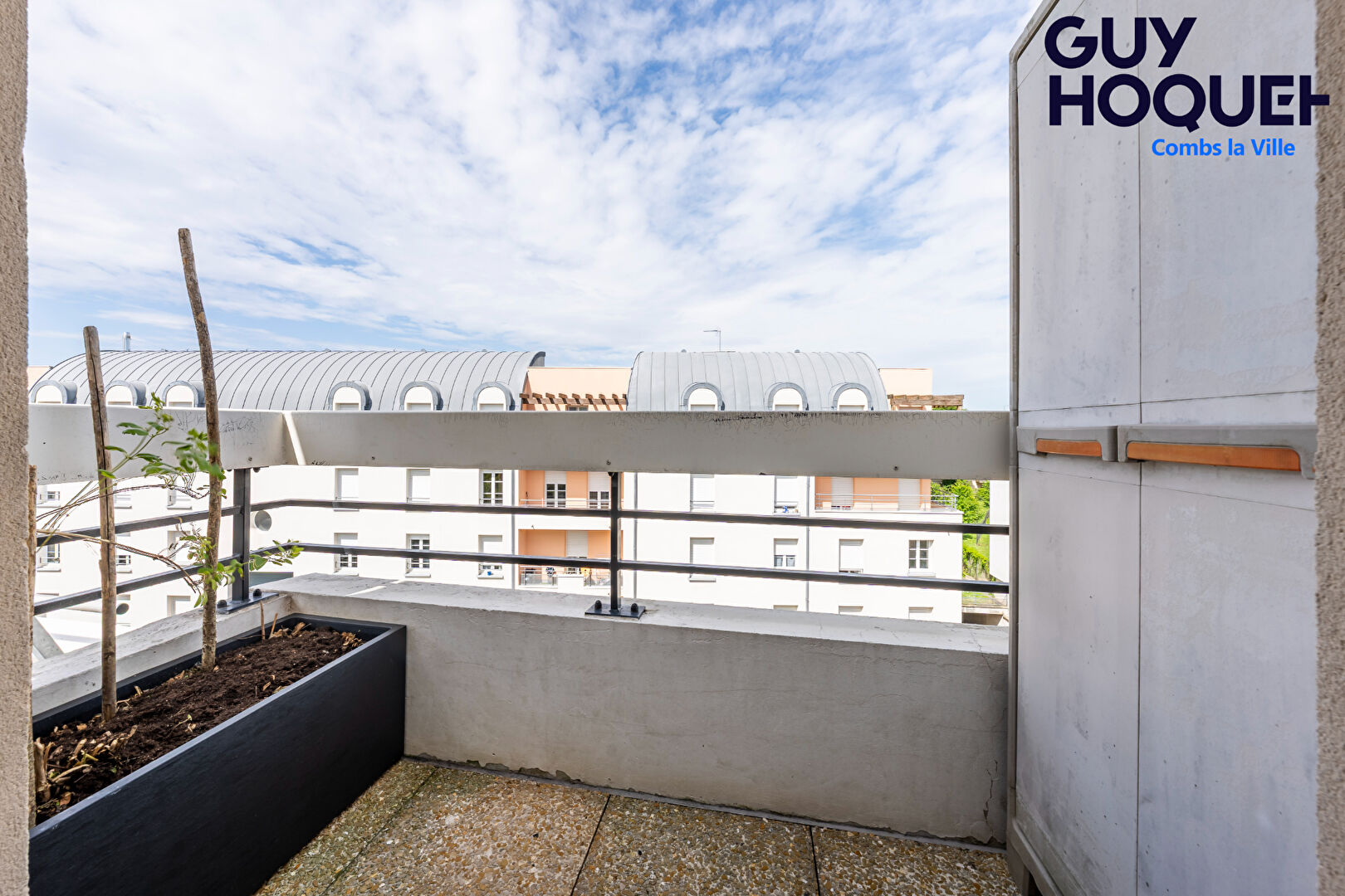 COMBS LA VILLE : appartement 3 pièces à vendre - 3 places de stationnement