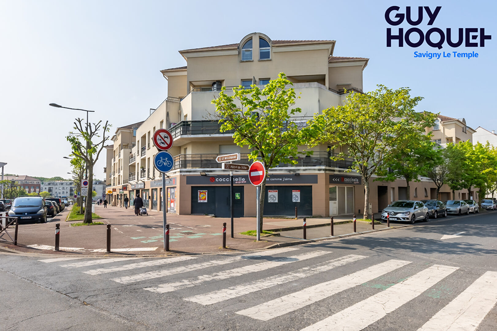 À vendre - Appartement 3 pièces rénové avec terrasse et jardin à Savigny-le-Temple