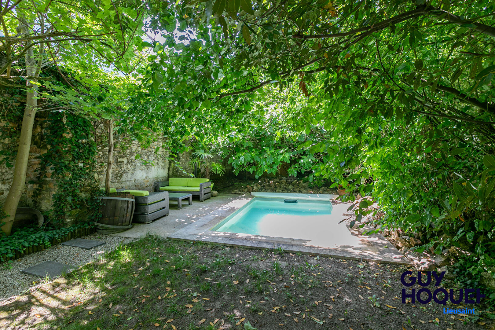 Maison de caractère de 166 m² avec dépendance et piscine à Lieusaint (77127)