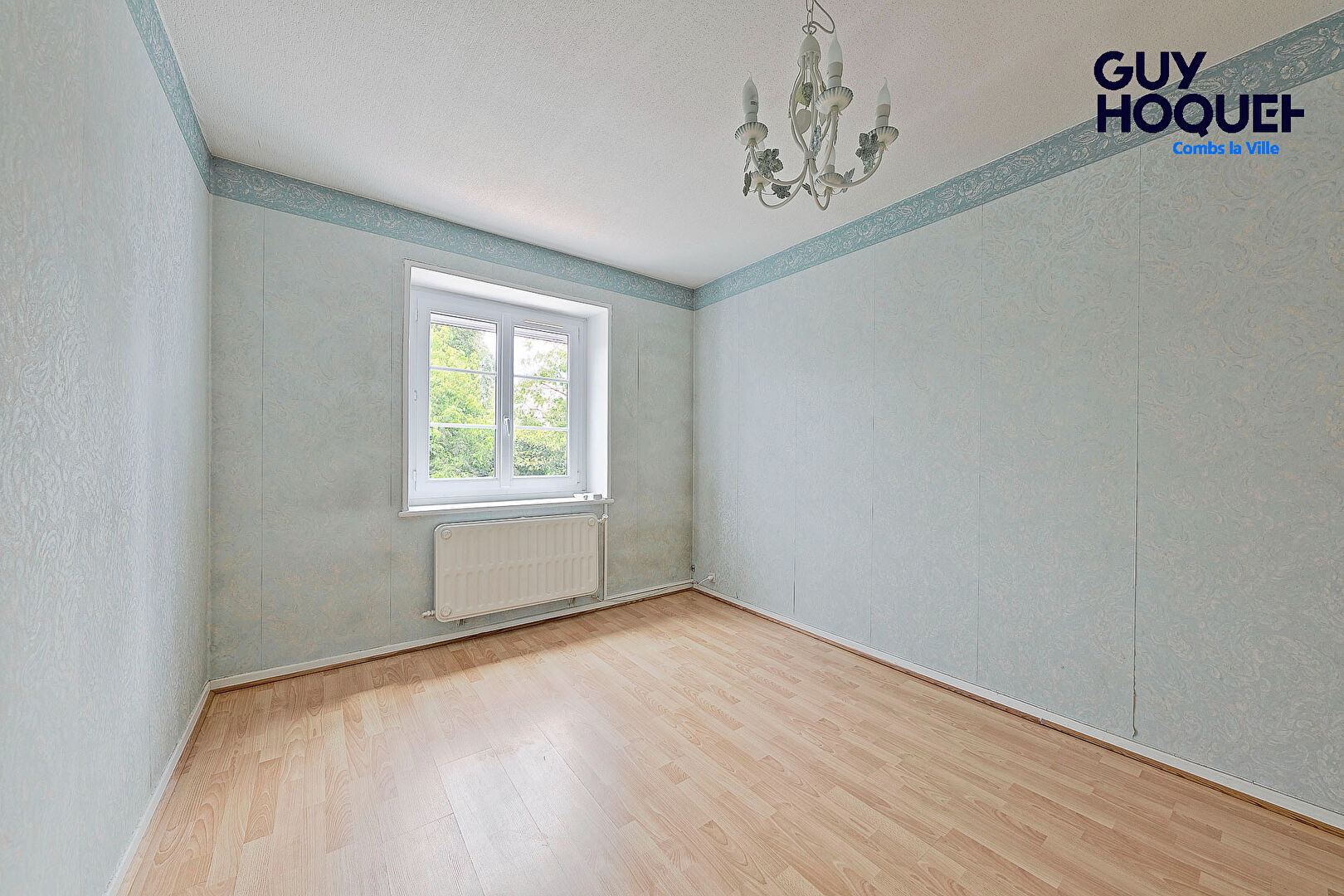 Maison 8 pièces à vendre à Combs-la-Ville -  6 chambres