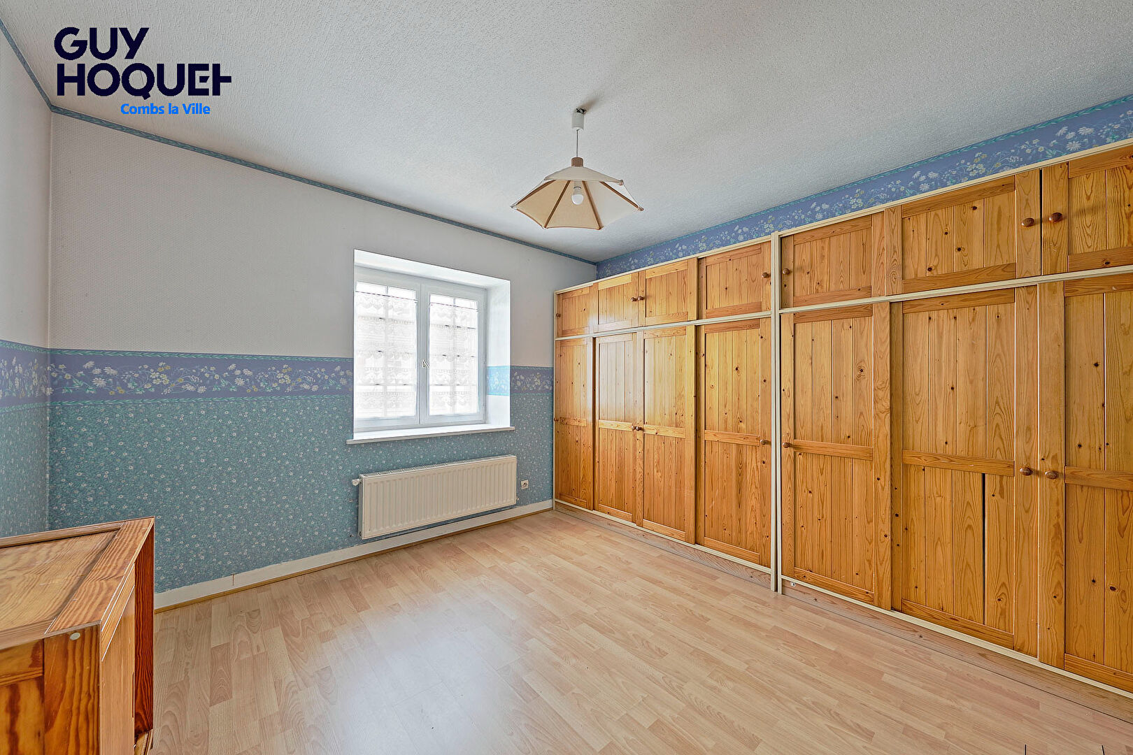 Maison 8 pièces à vendre à Combs-la-Ville -  6 chambres