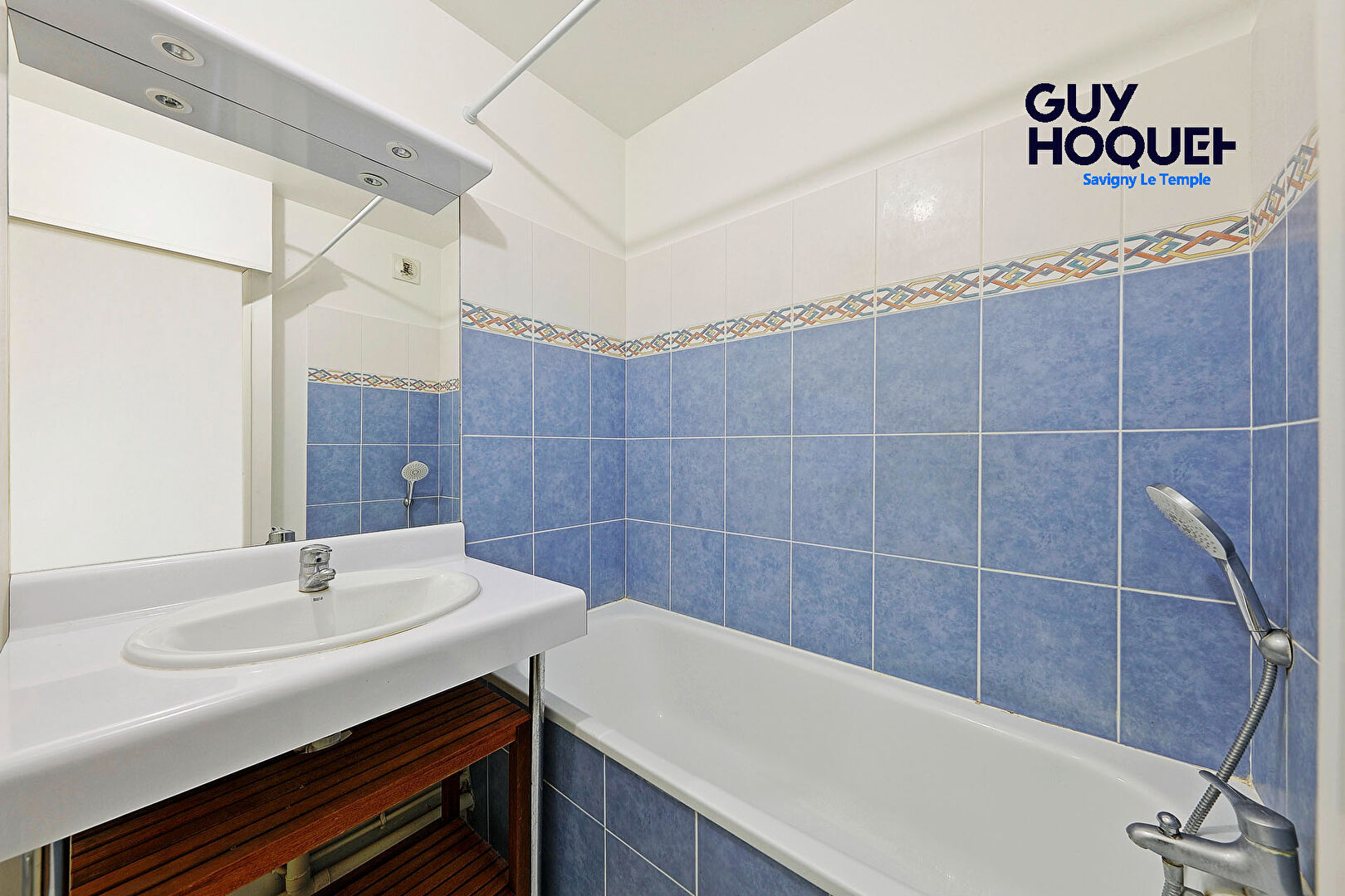 EXCLUSIVITÉ GUY HOQUET COMBS-LA-VILLE ? APPARTEMENT 2 PIÈCES MEUBLÉ À LOUER