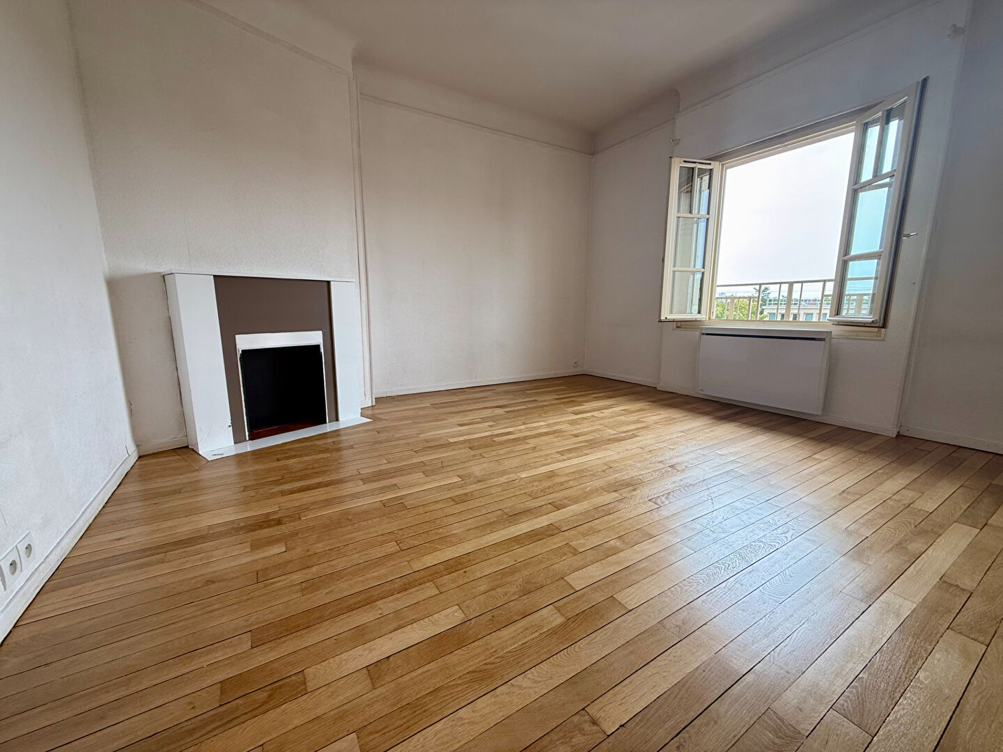 Appartement 2 pièces à louer à Melun - Exclusivité Guy Hoquet LIEUSAINT