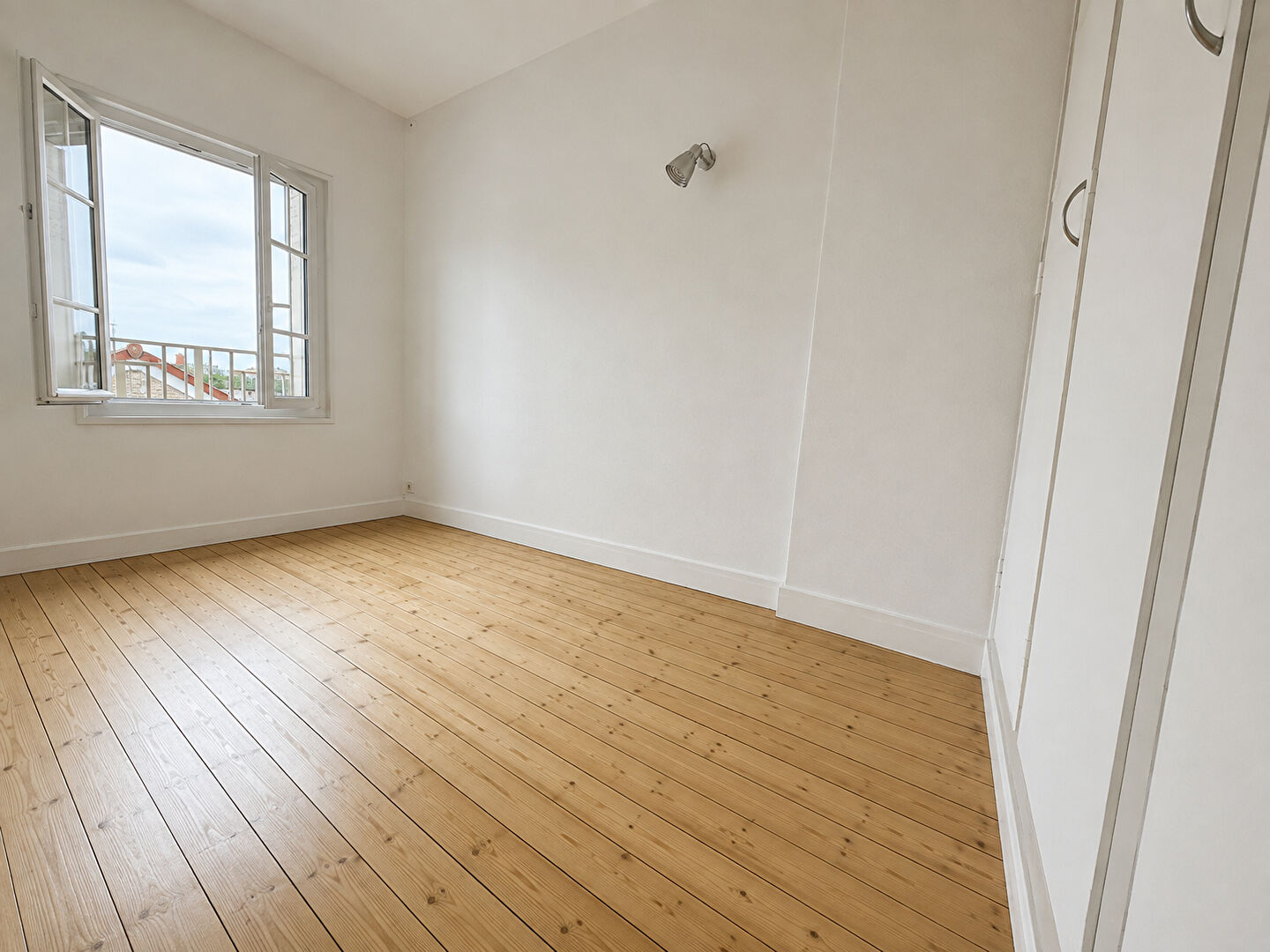 Appartement 2 pièces à louer à Melun - Exclusivité Guy Hoquet LIEUSAINT