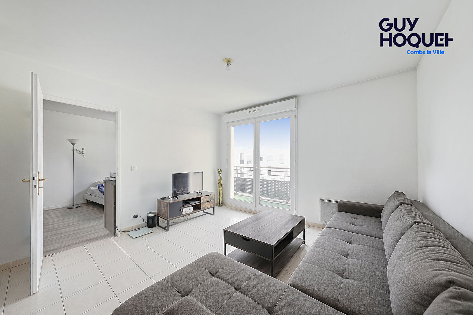 Appartement Combs La Ville 2 pièces avec terrasse
