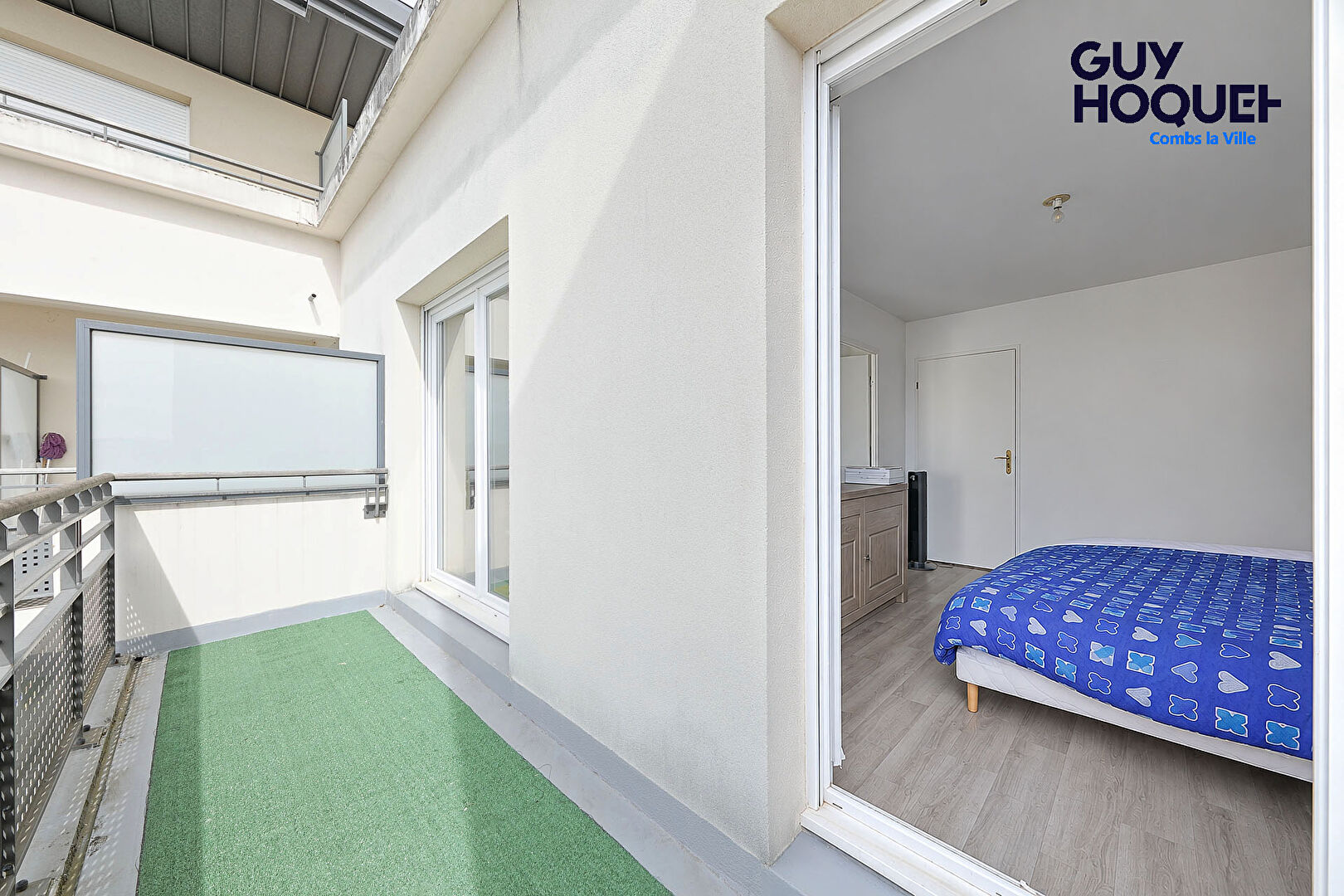 Appartement Combs La Ville 2 pièces avec terrasse