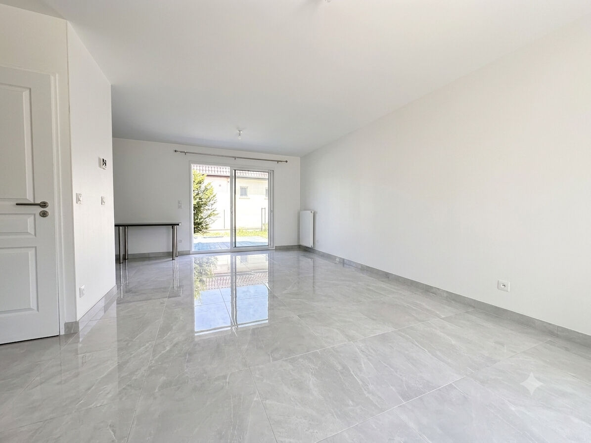 Maison 5 pièces à louer à Combs-la-Ville - Réf. 805921