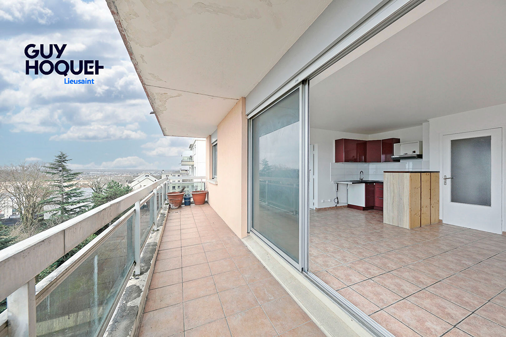 2 pièces - Terrasse - Parking - Cave - Ascenseur