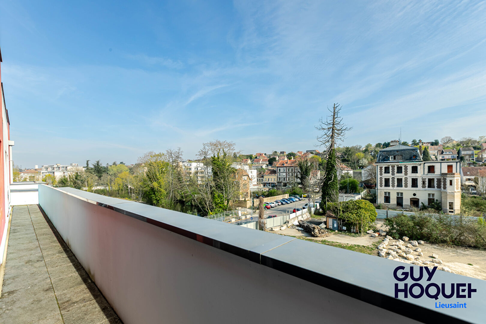 Appartement 4 pièces  récent avec magnifique vue à vendre à Corbeil Essonnes