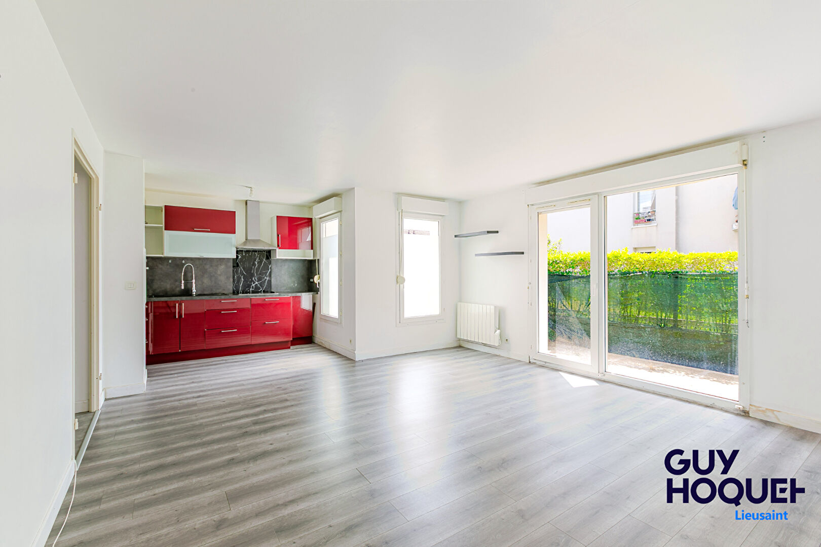 Appartement 3 pièces de 56 m² , terrasse, box et place de parking à vendre à LIEUSAINT (77127).