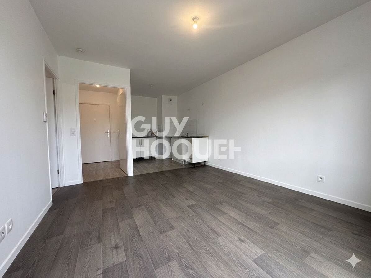 Location d'un appartement 2 pièces à LIEUSAINT