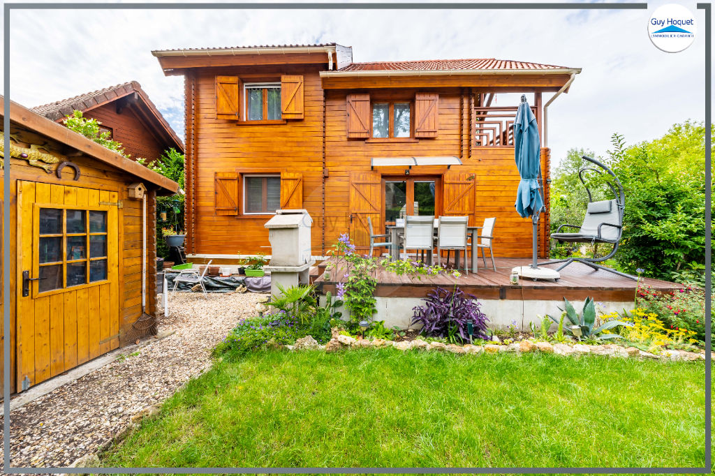 Maison/ Chalet à Reau 4 pièce(s) 97 m² environ + parking + Terrain 267m²