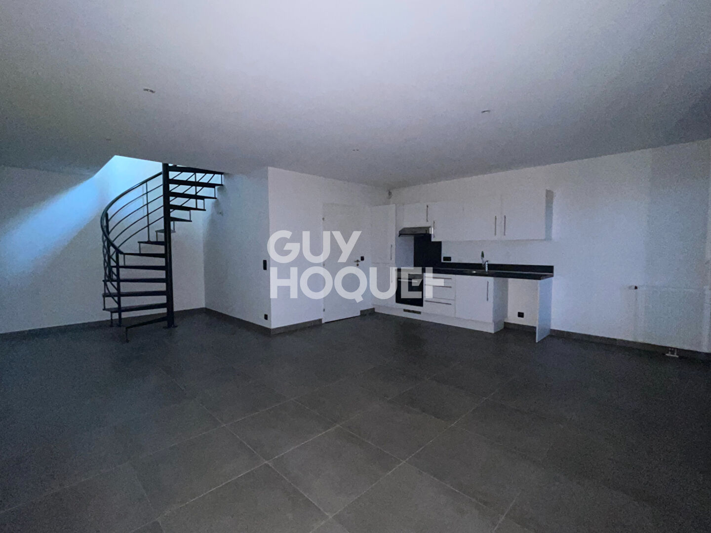 LOCATION : appartement T3 (72 m²) à QUINCY SOUS SENART