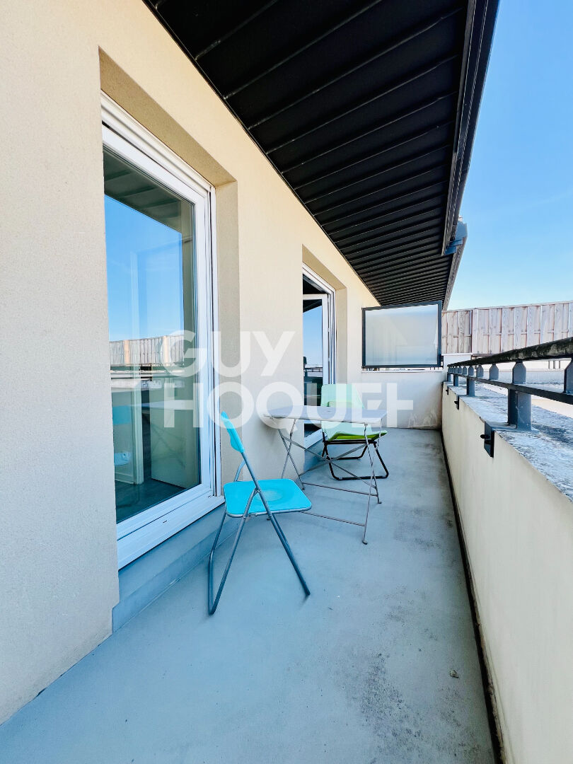 À vendre : Appartement F2 à Combs-la-Ville - Terrasse - Dernier étage - Ascenseur