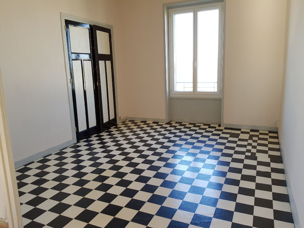 Appartement Saint Maurice De Beynost 2 pièces 65 m²