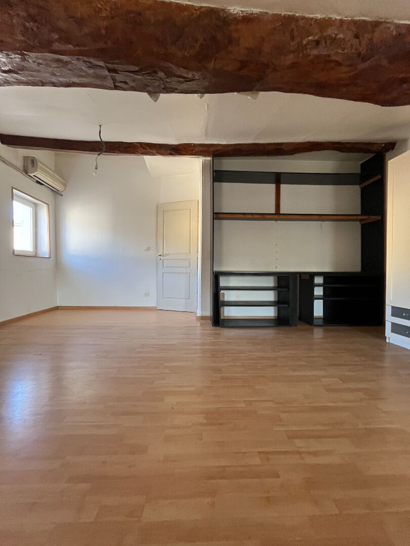 Exclusivité Guy Hoquet Miribel - Maison de village au coeur de la ville