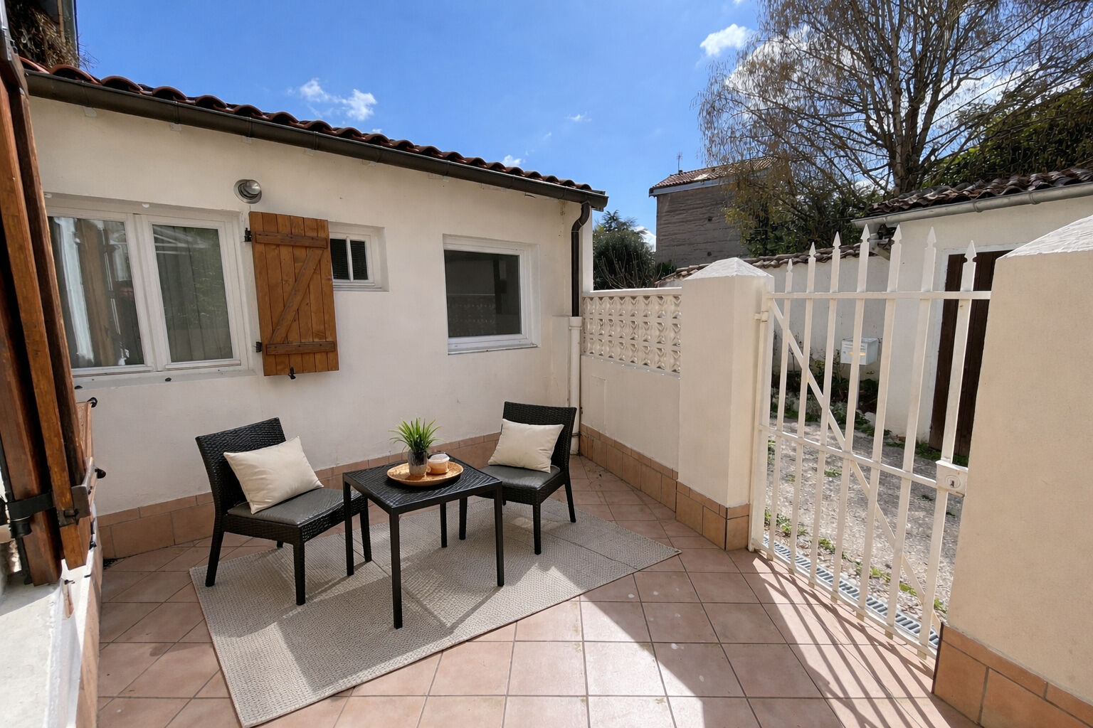 Maison 3 pièces - 90 m²  Jardin & Double garage - Miribel centre