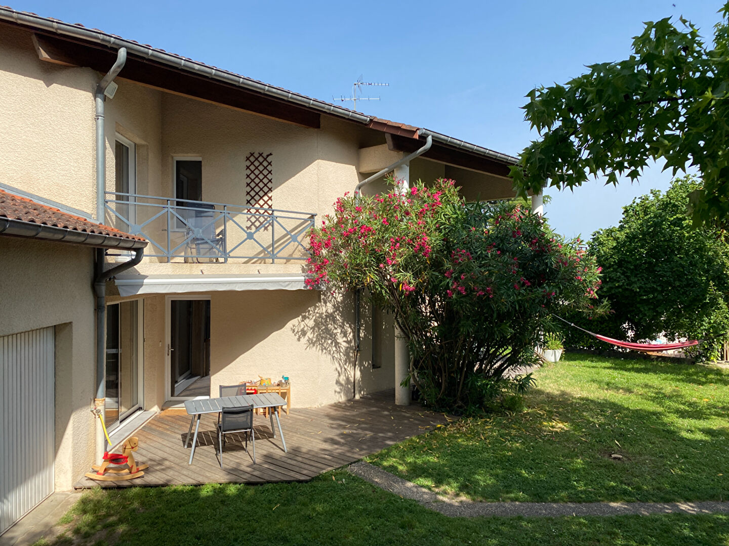 Maison d'architecte de 148m² - Miribel Centre