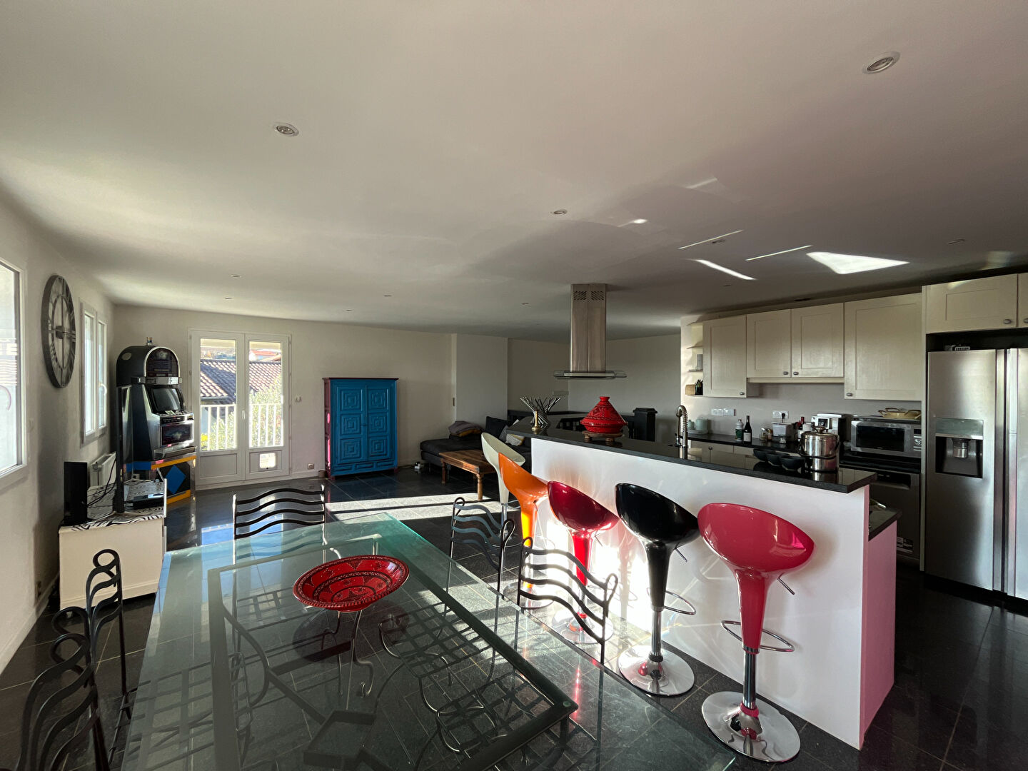 Maison familiale avec vue dégagée et piscine ? La Boisse