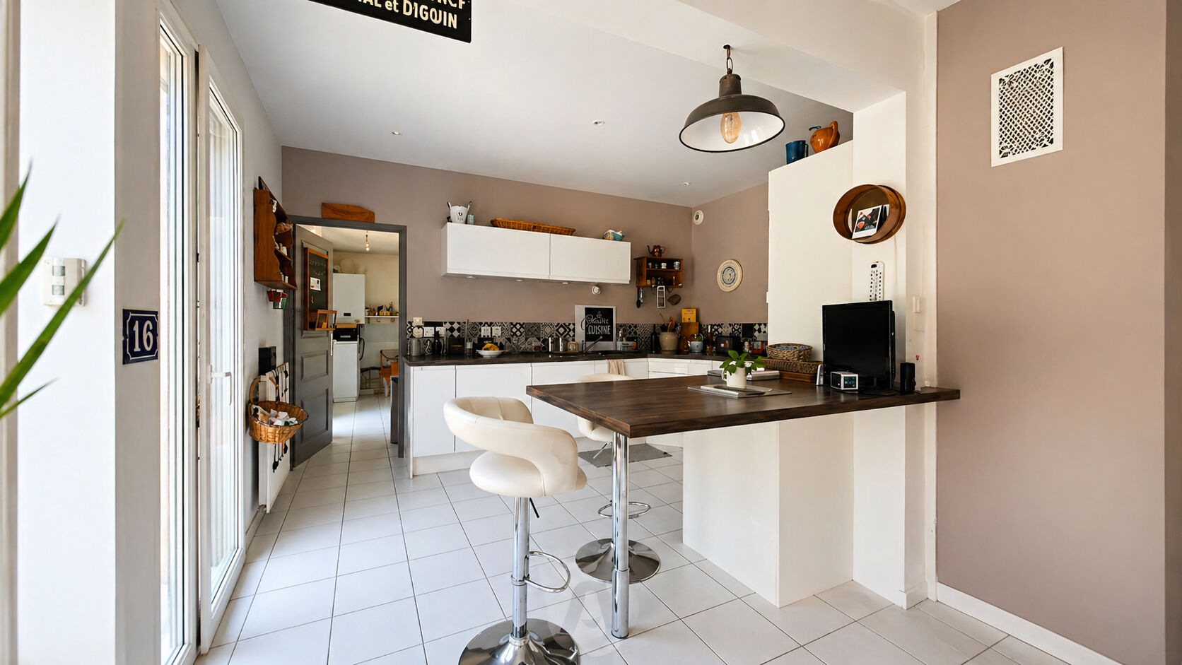 Maison Saint-Bonnet-de-Mure 5 pièces 131 m²