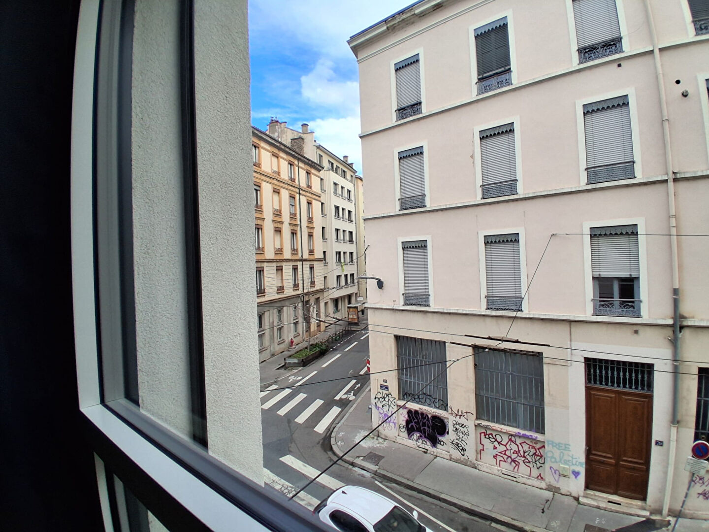 LOCATION MEUBLEE - Lyon 6ème arrondissement - Studio 23 m²