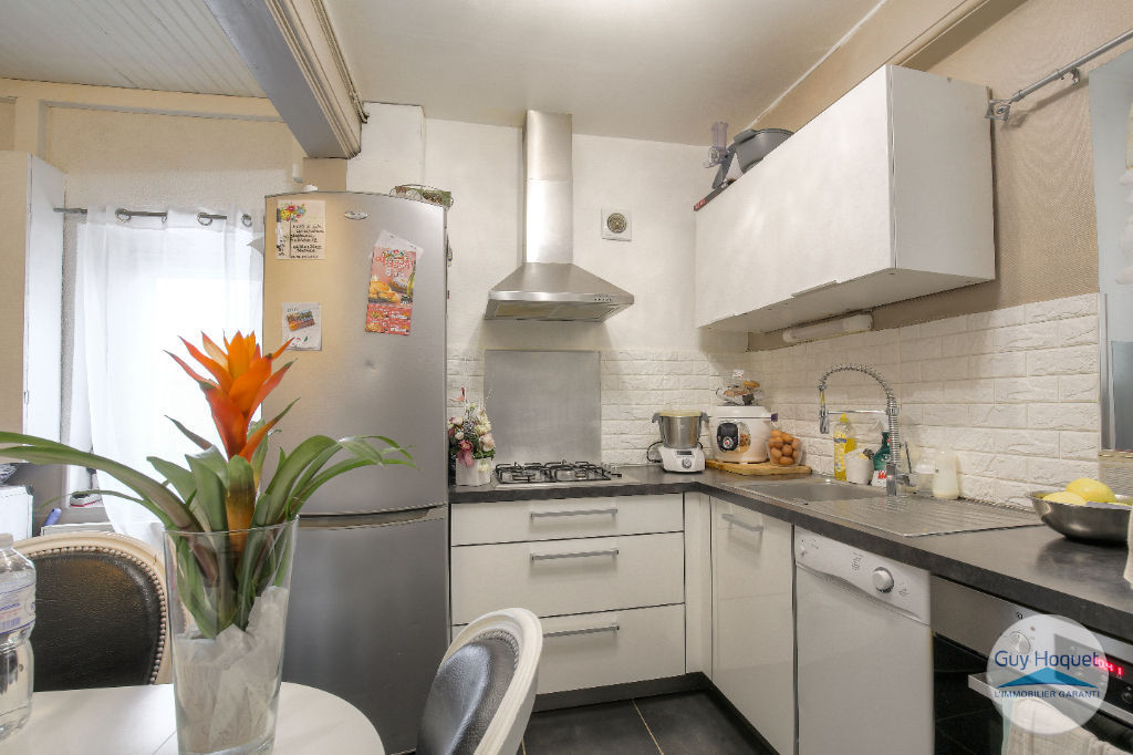 RILLIEUX-LA-PAPE Maison de village