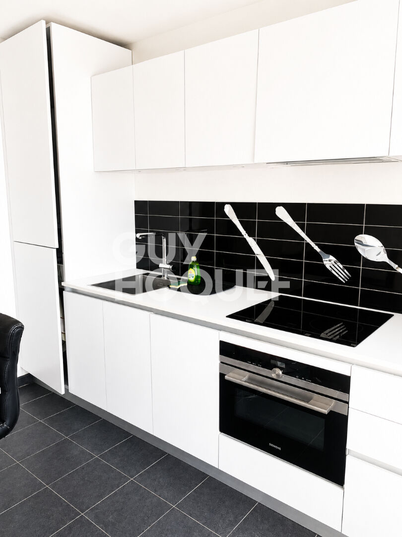 Appartement type 2 avec balcon au calme, à deux pas de la gare et des commerces
