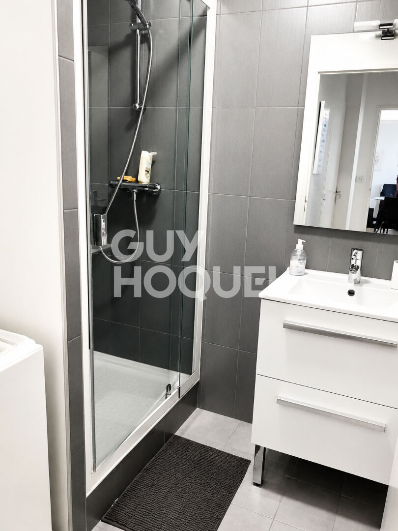 Appartement type 2 avec balcon au calme, à deux pas de la gare et des commerces