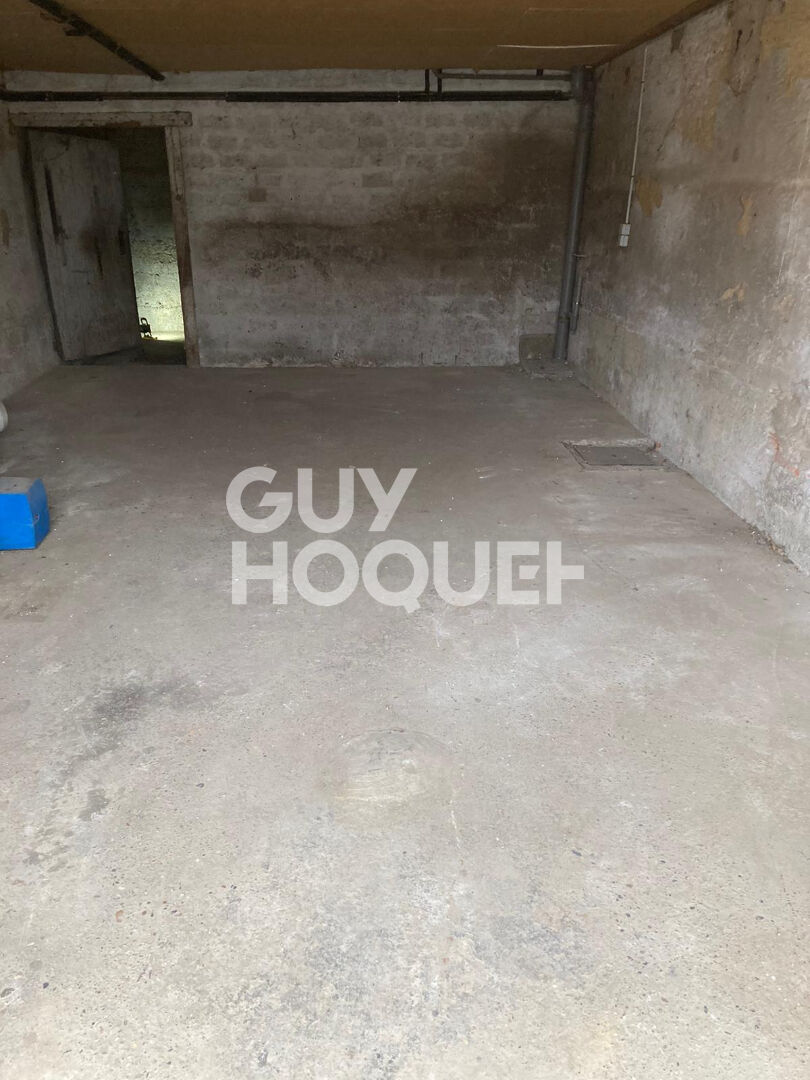 Maison Bressolles 250 m² - Beau potentiel