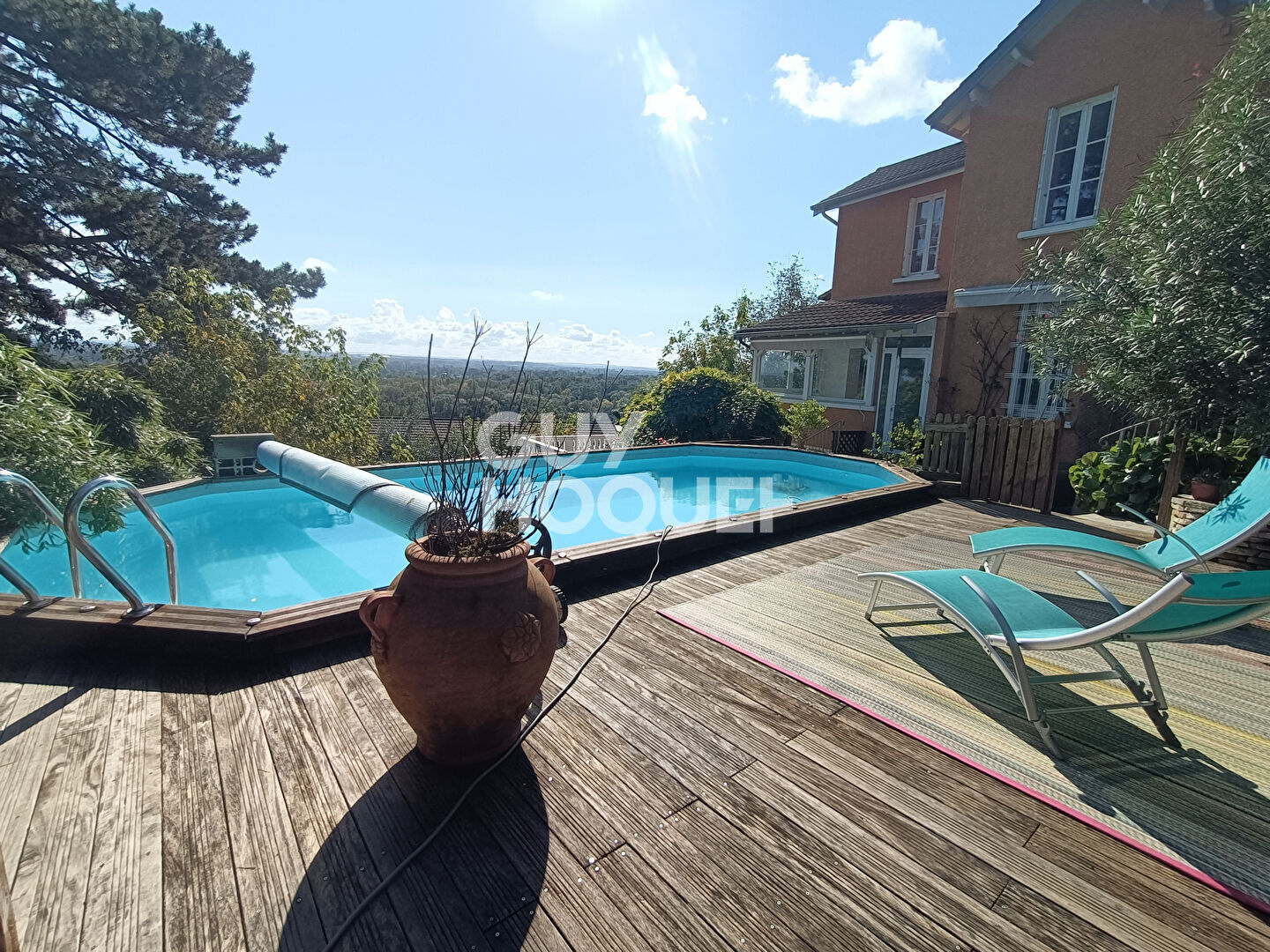 Maison Atypique avec Vue Imprenable sur le Parc de Miribel