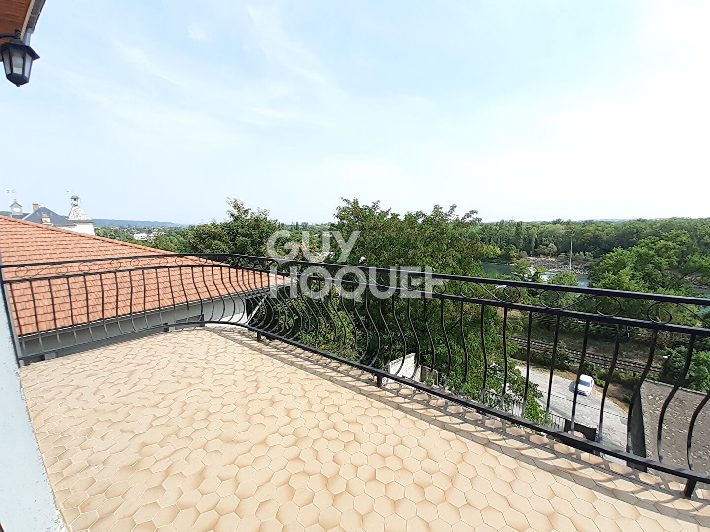 EXCLUSIVITÉ GUY HOQUET - Appartement Neyron 4 pièces