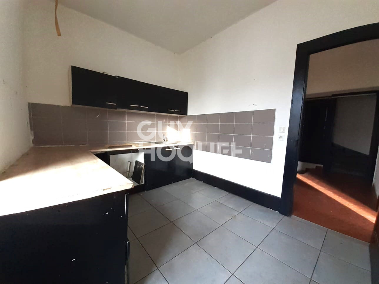 EXCLUSIVITÉ AGENCE GUY HOQUET - Maison de Charme au Coeur de Miribel