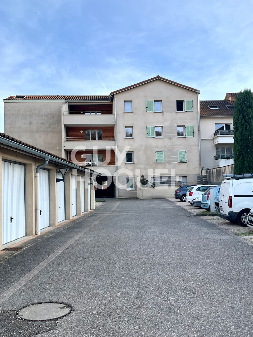 EXCLUSIVITÉ GUY HOQUET MIRIBEL - APPARTEMENT T2 DE 41 m² AVEC PARKING ET CAVE