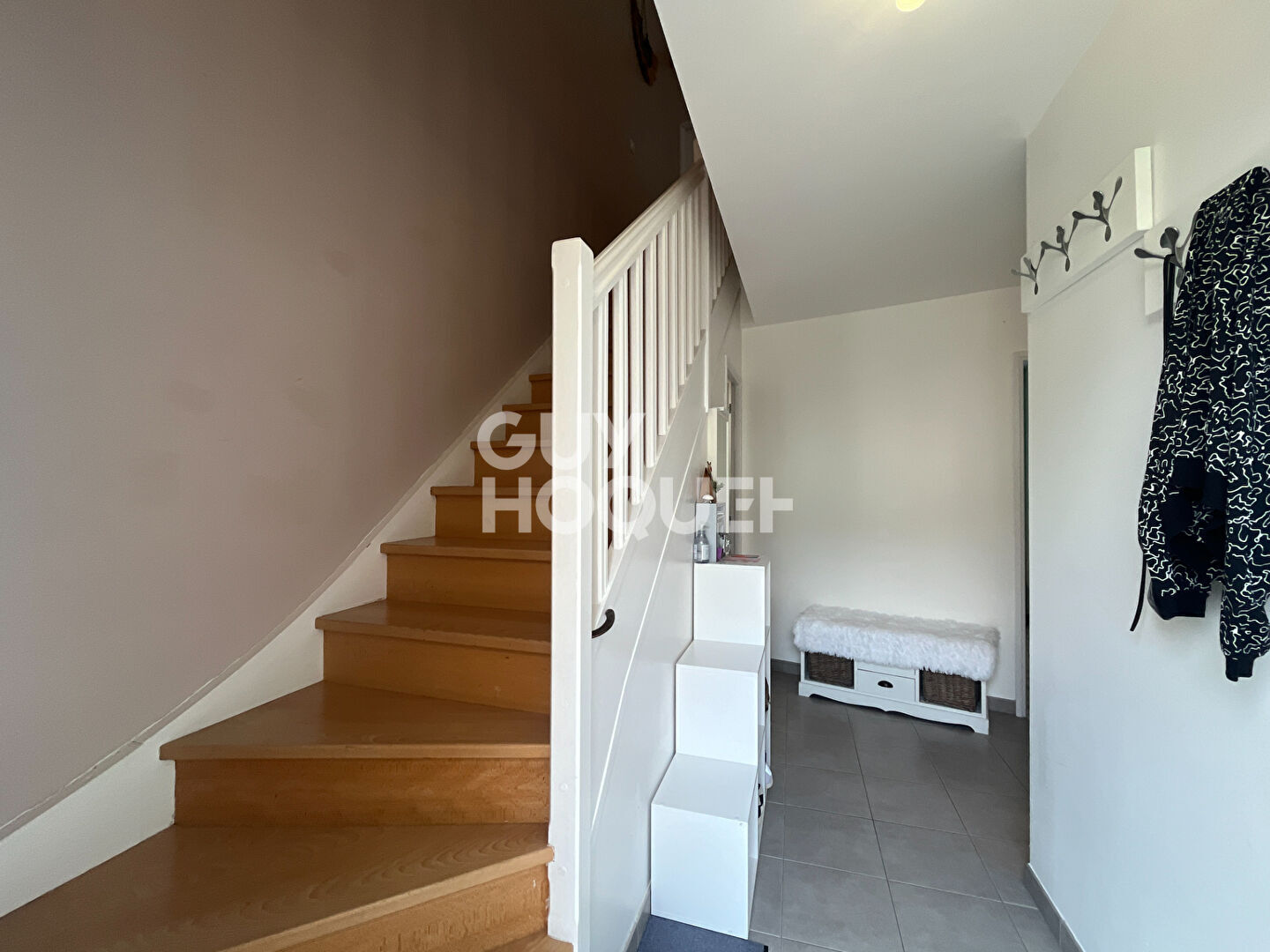 Maison récente de 91 m² avec terrasse et stationnements