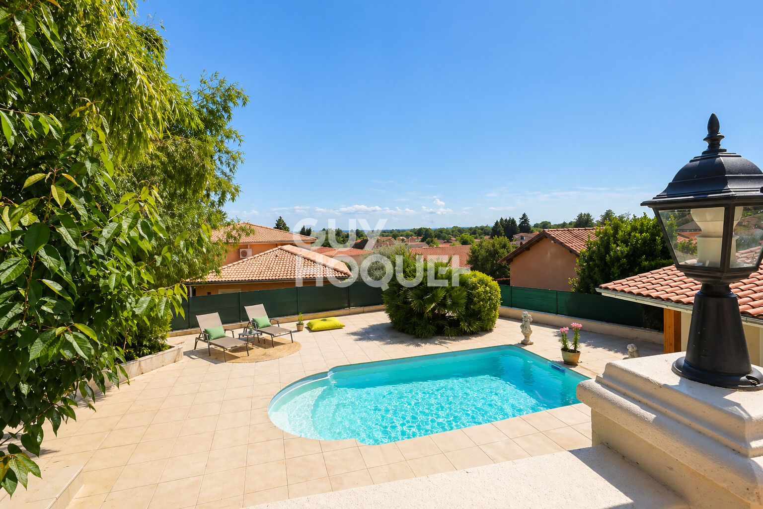 Maison familiale avec vue panoramique, piscine et cadre privilégié - La Boisse